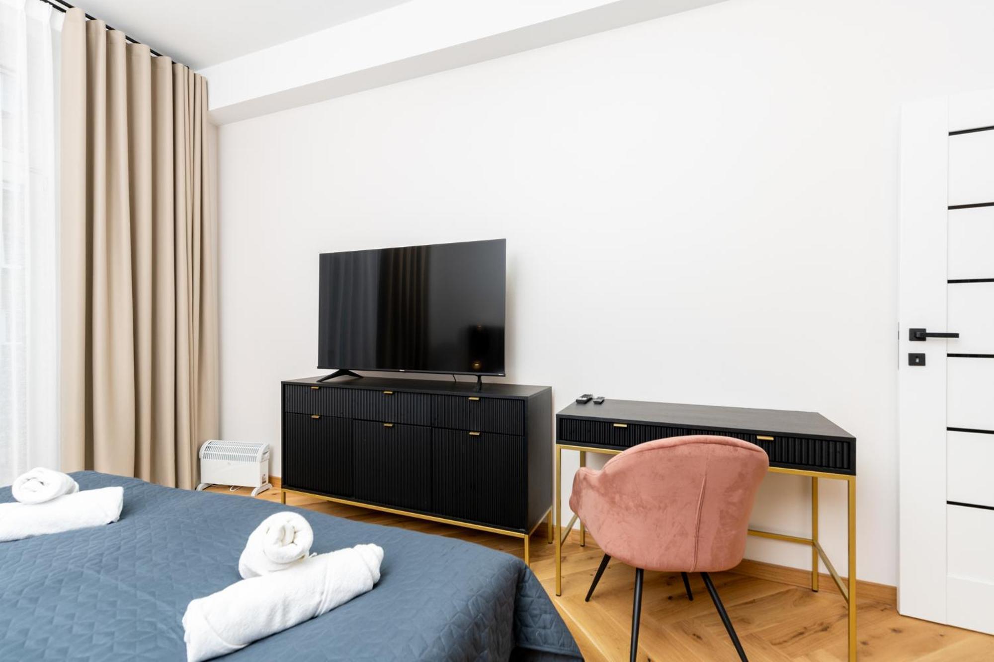 Spa Bedrooms With Sauna&Bath And Free Parking Krakov Exteriér fotografie